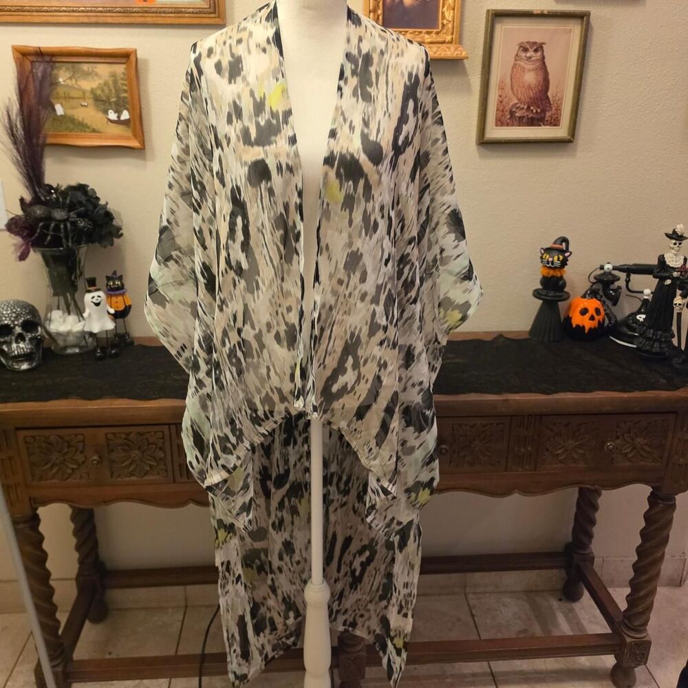 Y2k Bcbgmaxazria Sheer Kimono